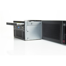 HPE DL38X Gen10 Plus Universal Media Bay Kit (DP 2xUSB2.0 2SFF or  2 NVMe front drives and ODD for SSF and box1 only